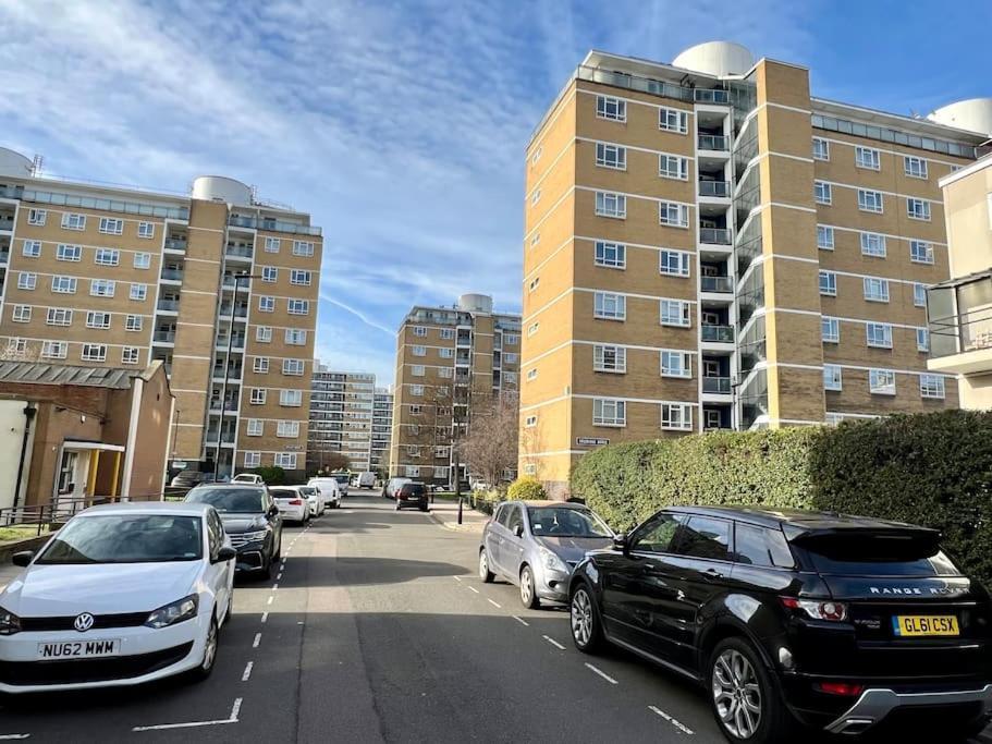 Apartment Lovely 3 Bedrooms Flat *