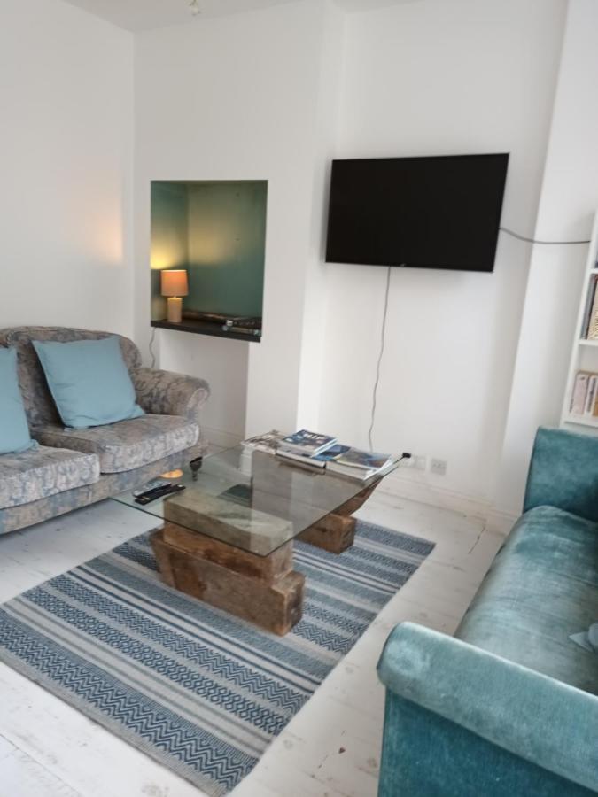 3 Bed Lovely Garden Flat Wandsworth Londres