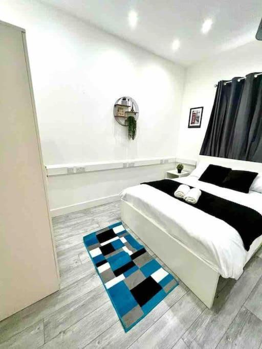 Apartment Comfortable Flat In Central