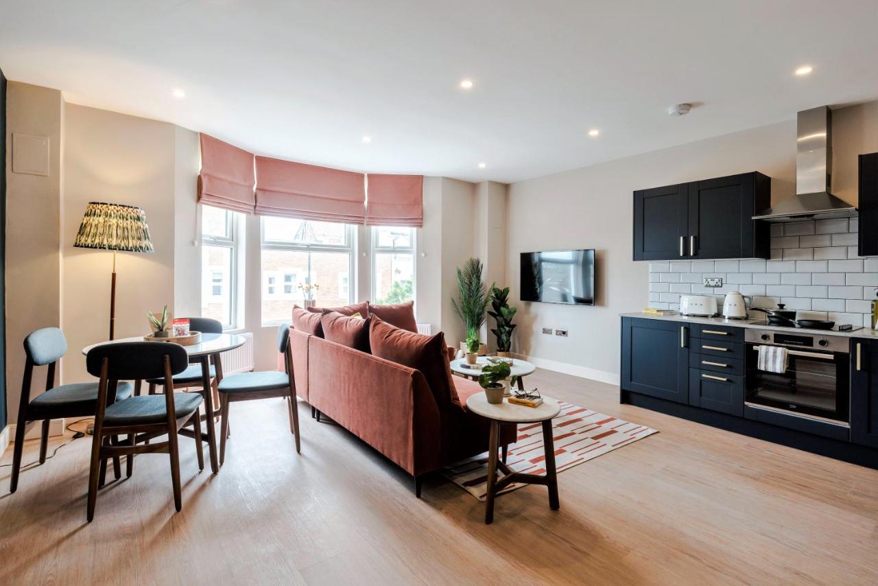 Apartment Shepherds Bush - Your *