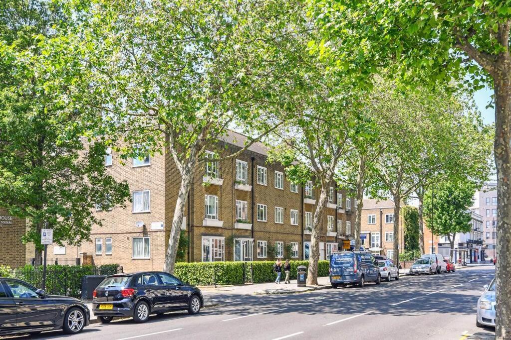 Ladbroke Grove - 2 Bed Near Portobello & Golborne Road Appartement Londen