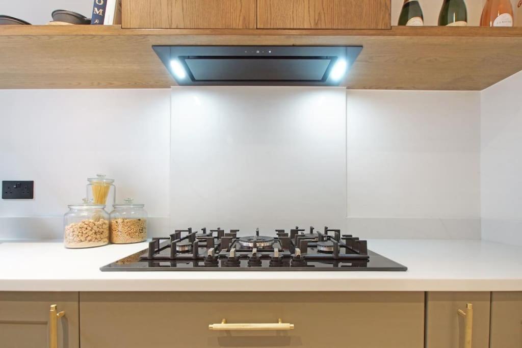 Appartement Newly Refurbished, Cosy & Modern In E17 *