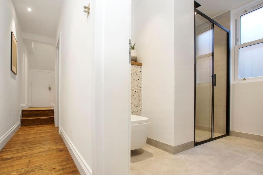 Newly Refurbished, Cosy & Modern In E17 Appartement
