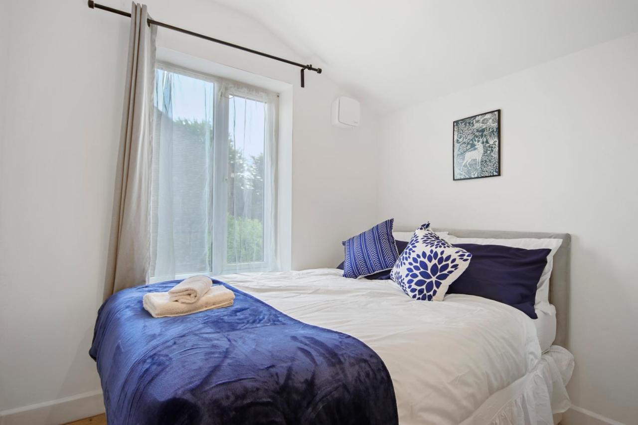 Apartamento Modern 2 Bed East By Rebby Sleeps 5 Near Canning Town Station Londres