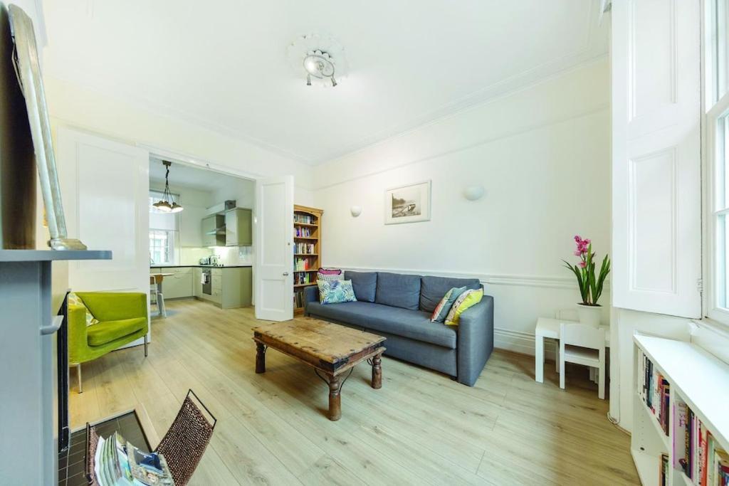3 Bedroom In Westminster