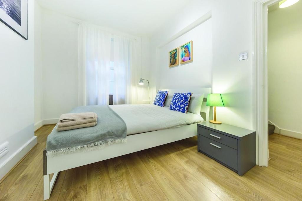 3 Bedroom In Westminster