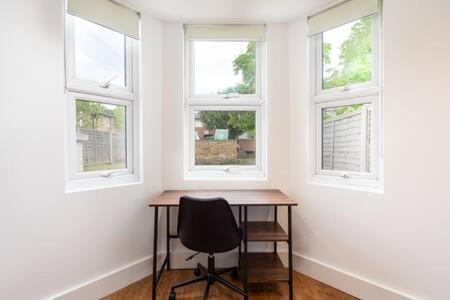 Flat With Garden Wpra *