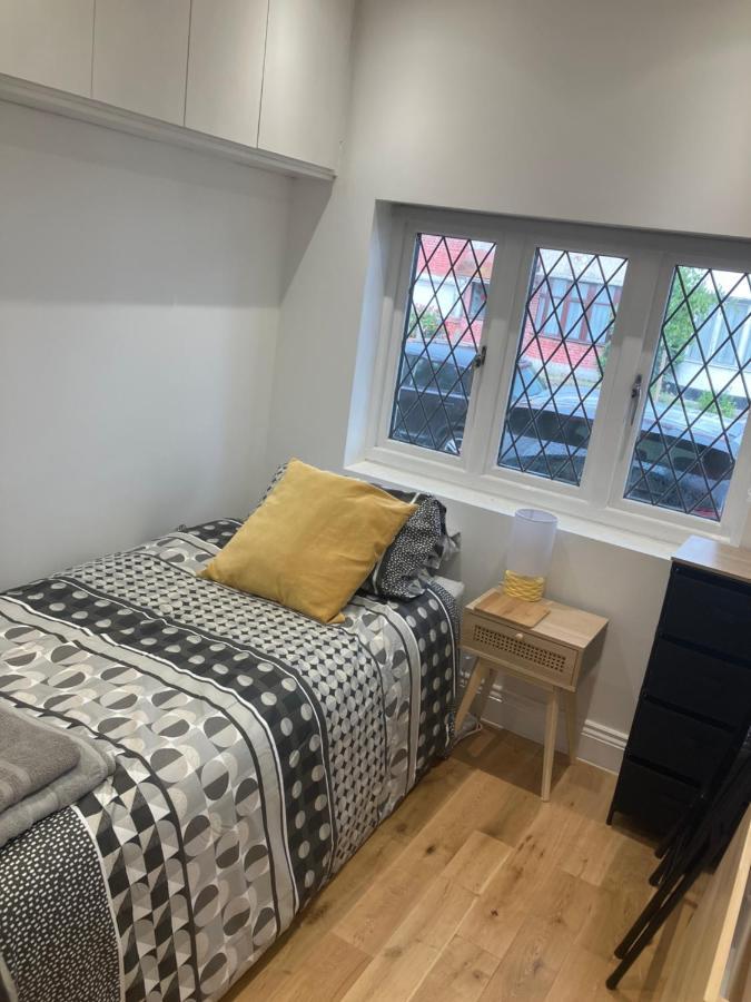 Apartamento Cosy Self Contained With Private Bathroom 10 Mins To Wembley Stadium
