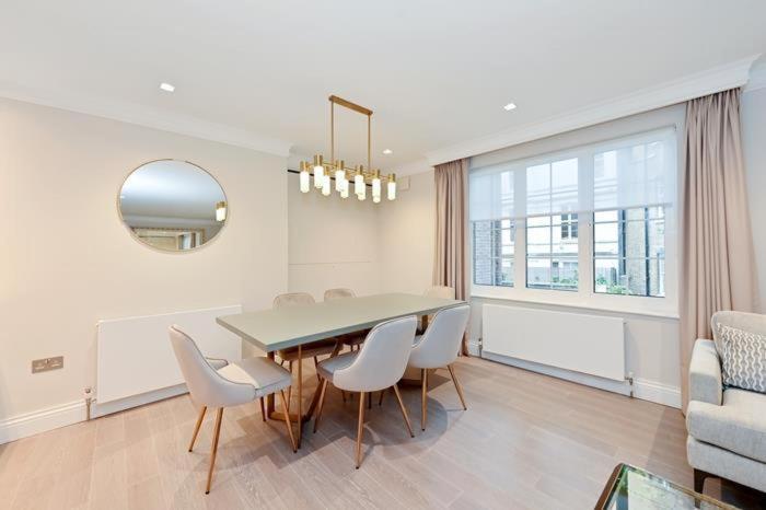 Apartment Ultra Luxury 3 Bed Mayfair London