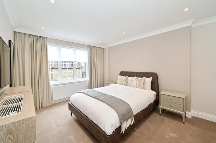 Ultra Luxury 3 Bed Mayfair London