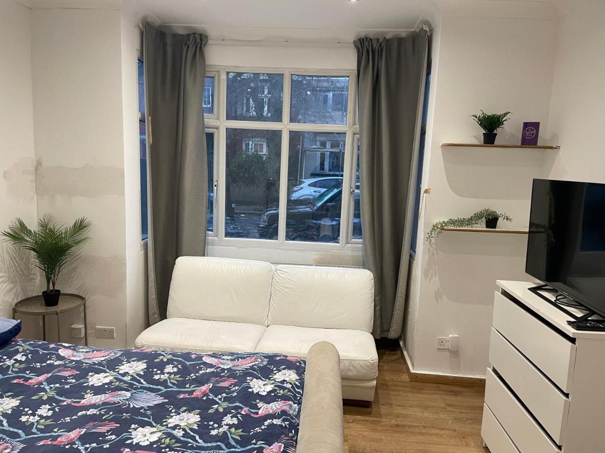 Pensión Private Room- Direct Travel Central/ Heathrow Londres