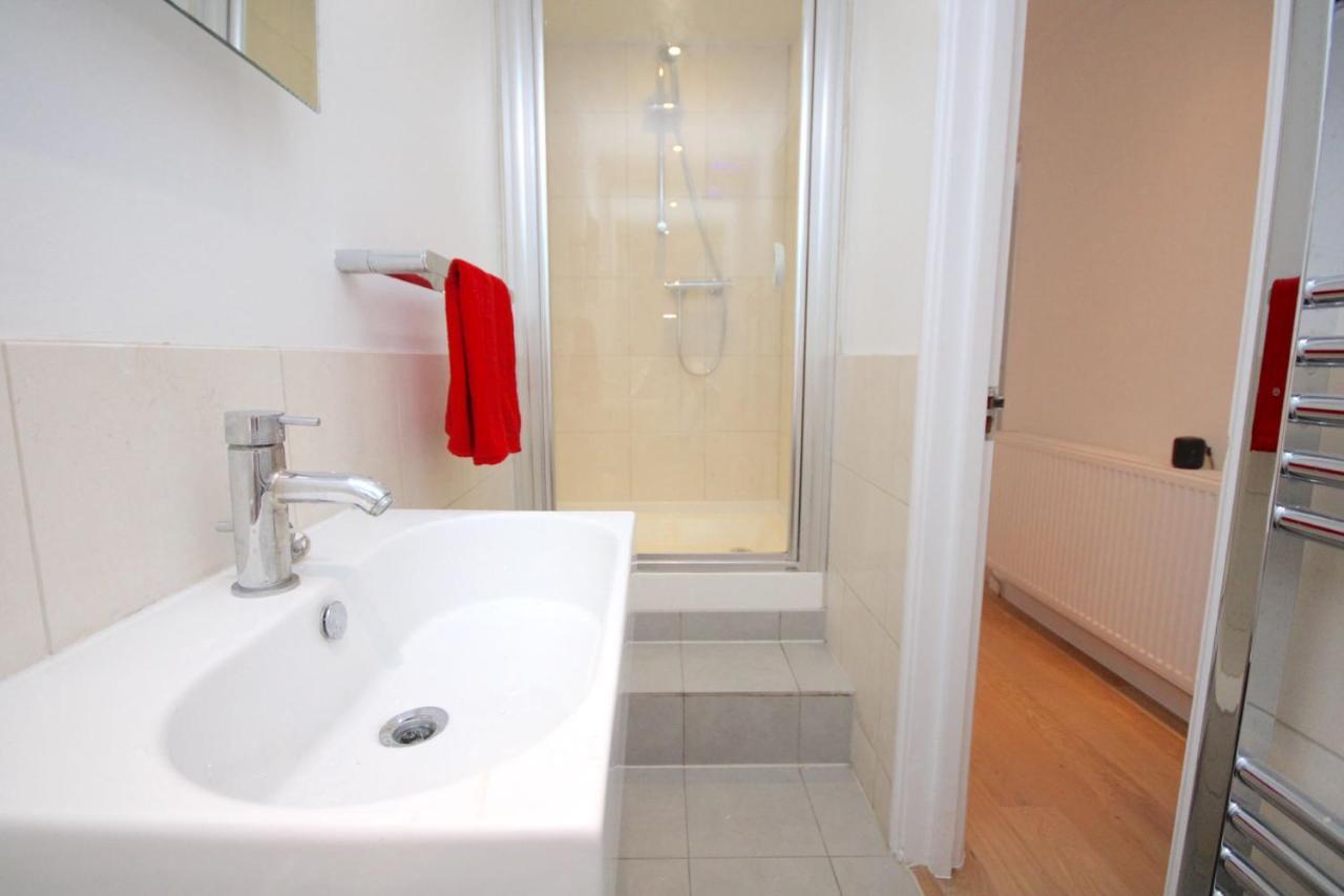 Well Located South Kensington Flat