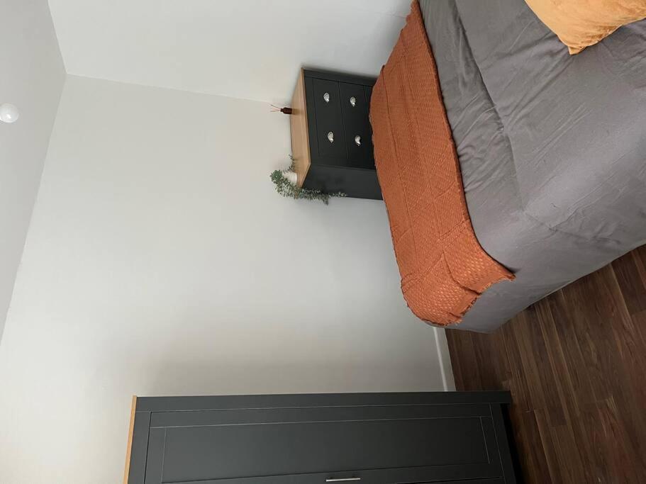 Unique 4 Bed Detached House In East Hébergement de vacances *