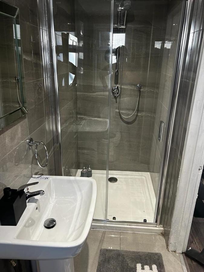 Acton 2 Bedroom With Two Bathrooms Apartment