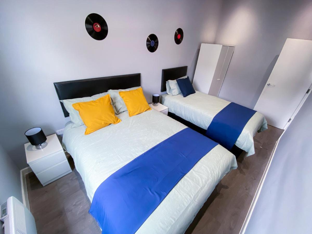 Stylish 1 Bedroom Flat In Wood * Londres