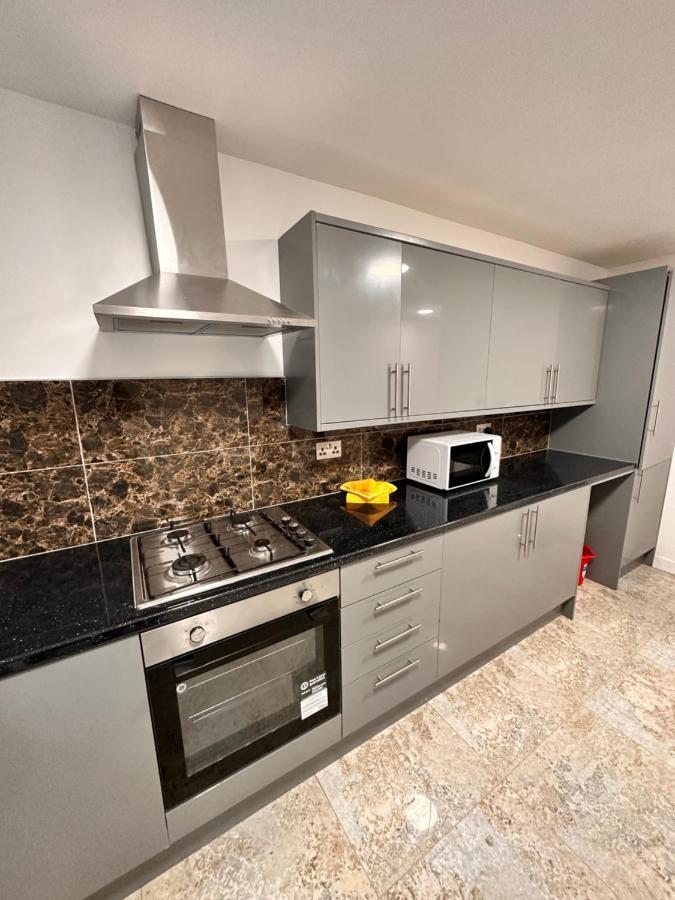 Guest house Canary Wharf Single Double And En-suite London