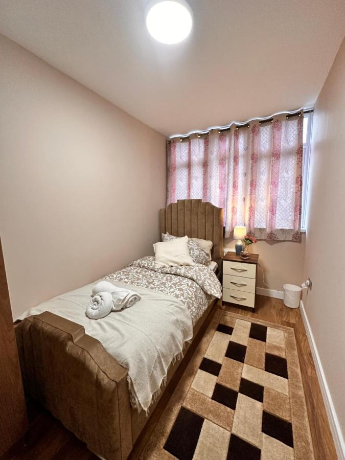 Canary Wharf Single Double And En-suite