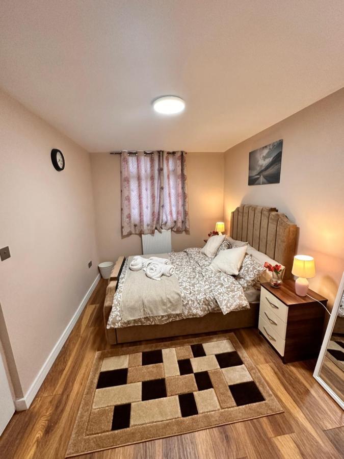 Guest house Canary Wharf Single Double And En-suite *
