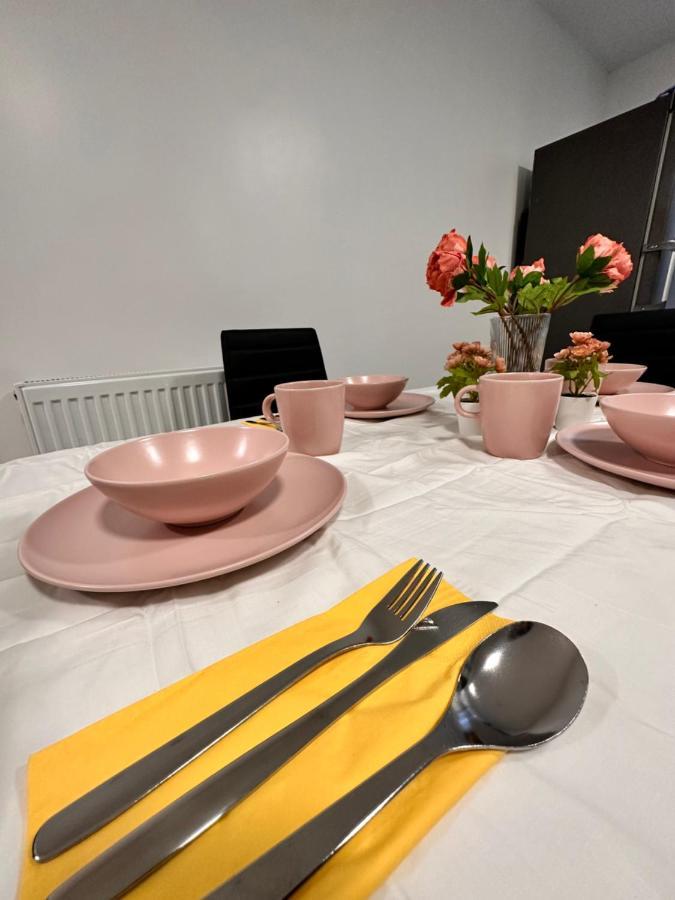 Canary Wharf Single Double And En-suite Guest house *