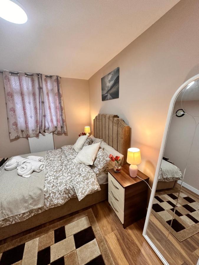 Canary Wharf Single Double And En-suite * London