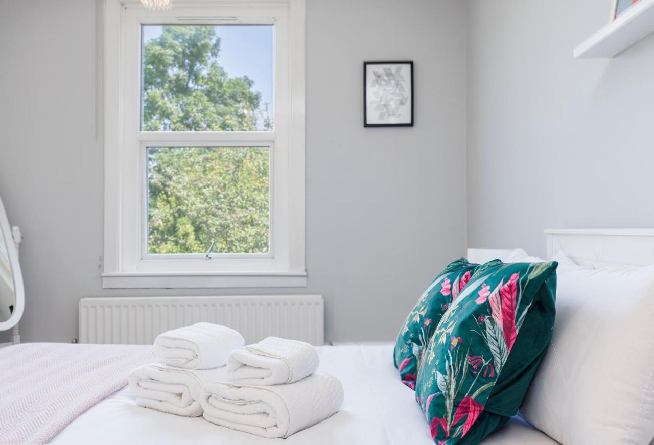 Apartamento Welcomestay Colliers Wood Two Bed - Away From Londres