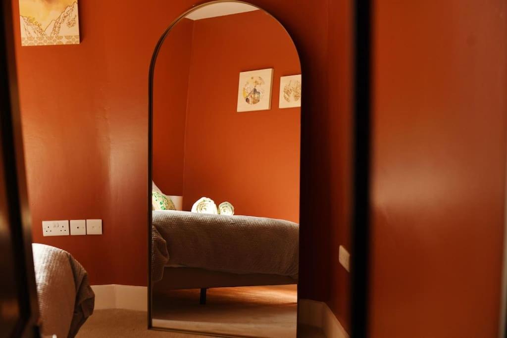 Three-storey, Renovated 1890s Heritage In Spitalfields Market Apartamento