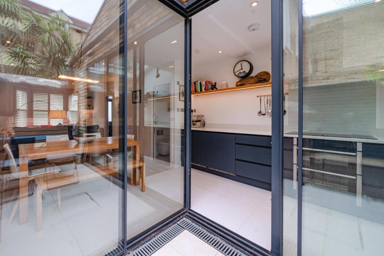 Stunning 2br Victorian Terraced Cottage, Sw Apartment