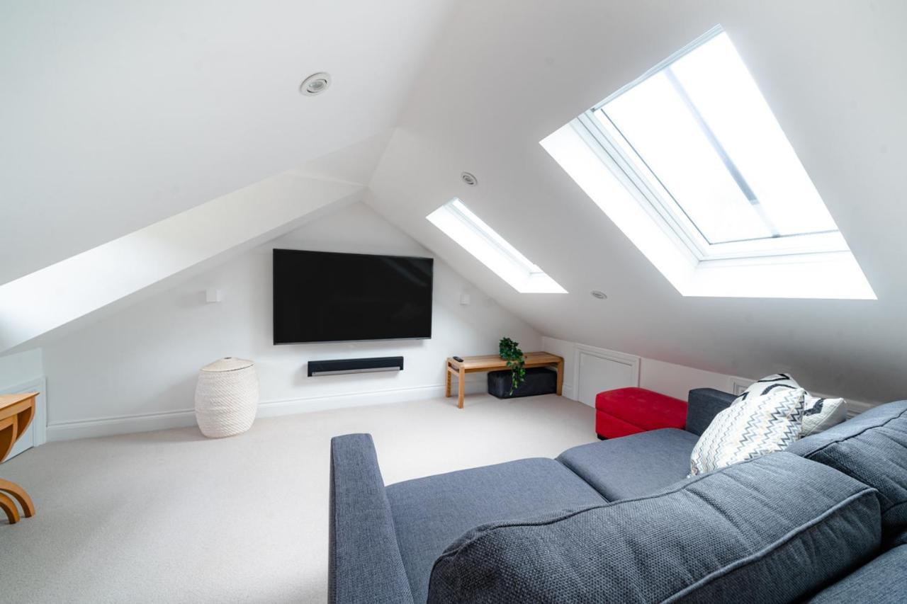 Stunning 2br Victorian Terraced Cottage, Sw London