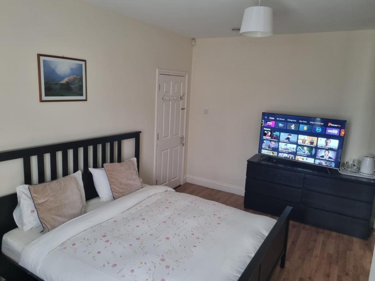 Guess Bungalow Wembley Privatunterkunft *