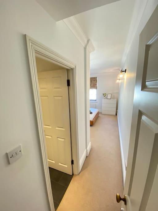 Wonderful Baker Street Flat!