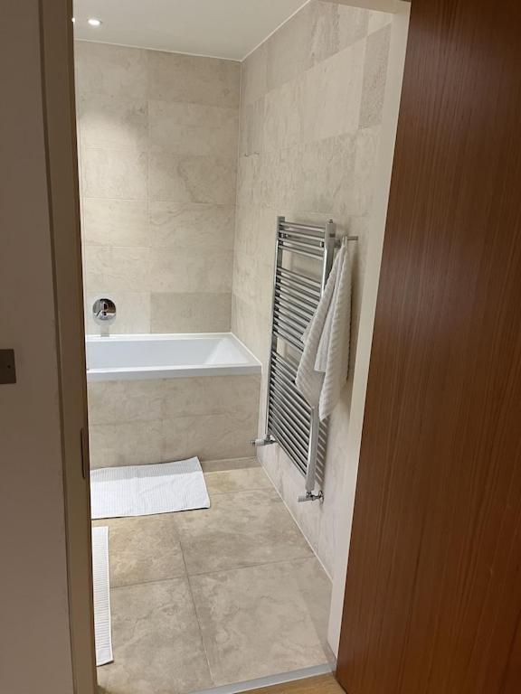 Apartamento Beautiful 2 Bed Flat In Finchley Road, Camden