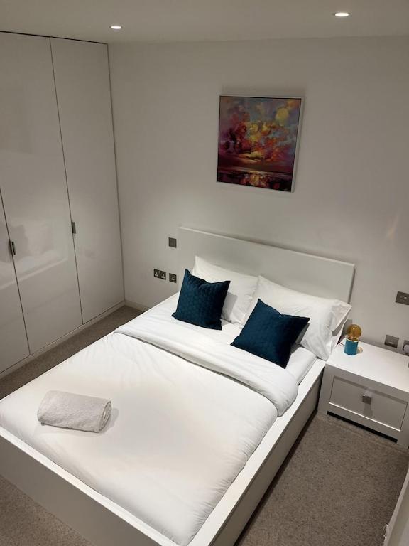Beautiful 2 Bed Flat In Finchley Road, Camden * Londres