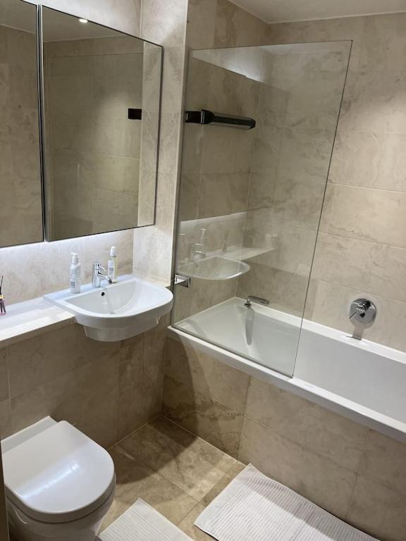 Apartamento Beautiful 2 Bed Flat In Finchley Road, Camden Londres