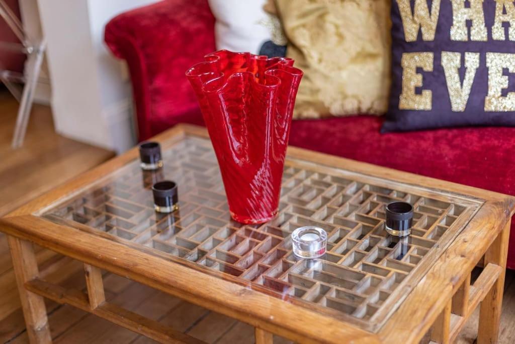 Golborne Road 3 Bedrooms Antique Rooftop Terrace Flat Apartamento