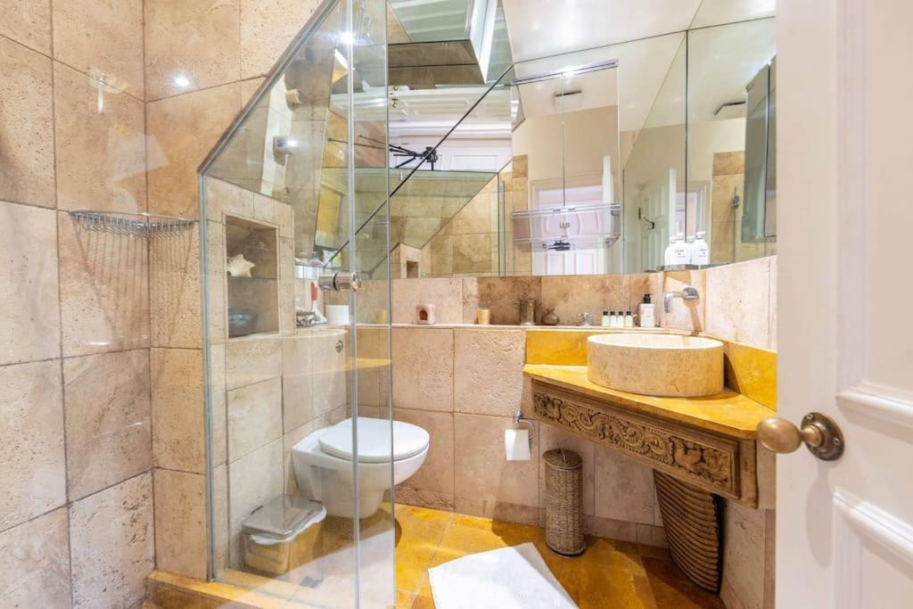 Golborne Road 3 Bedrooms Antique Rooftop Terrace Flat Apartamento