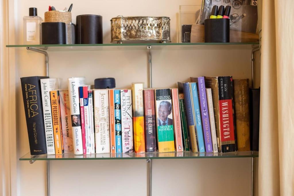 Golborne Road 3 Bedrooms Antique Rooftop Terrace Flat Apartamento