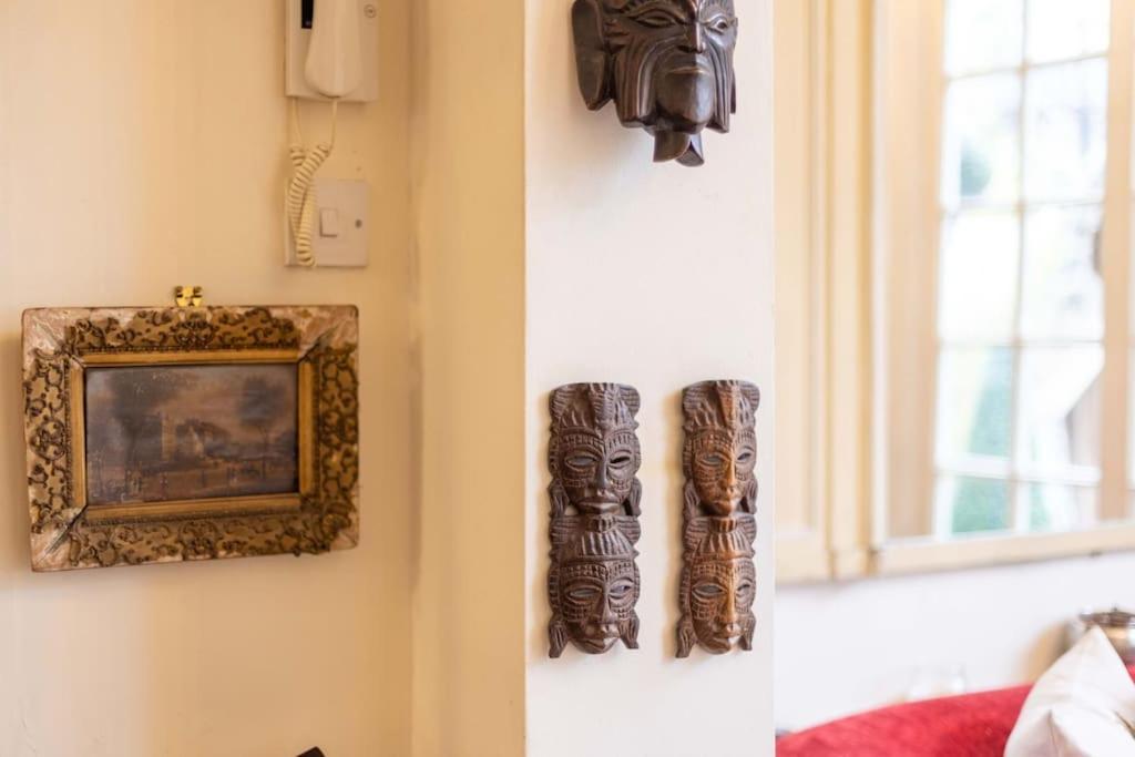 Golborne Road 3 Bedrooms Antique Rooftop Terrace Flat