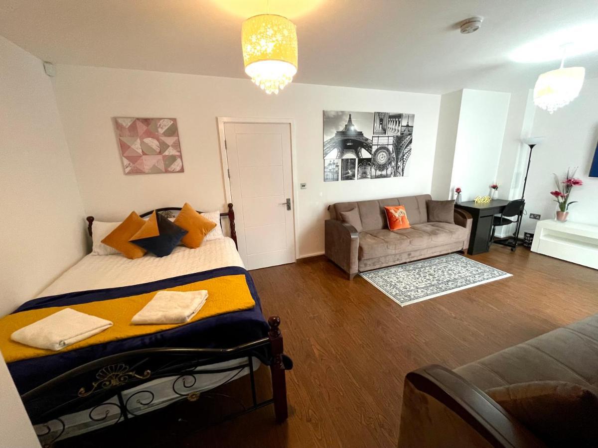 Apartamento Stratford Luxury House: Spacious Garden Retreat Near Westfield Londres