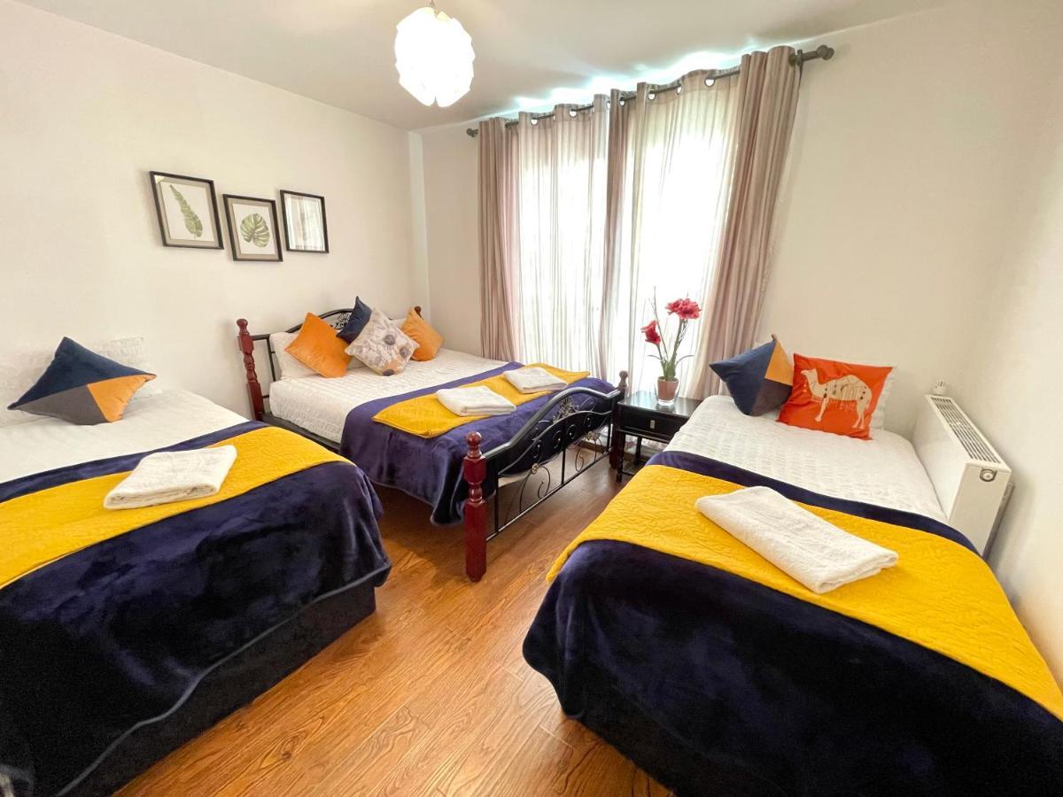 Appartement Stratford Luxury House, 5 Minutes Walk Station, Westfield, 3 Bedrooms 3 Bathrooms, Reception, Garden, Parking Londres