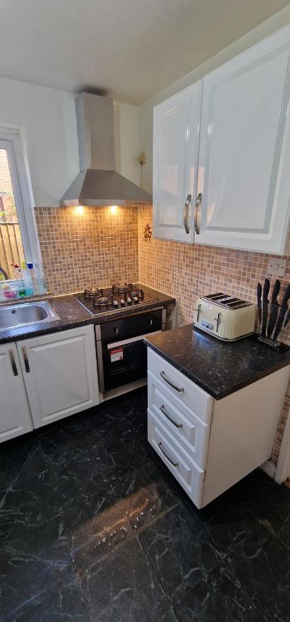 Homestay Cozy Double Bedroom In Zone 1-2 *