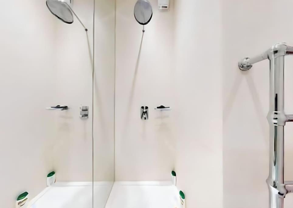 Apartment Kensington Heights London