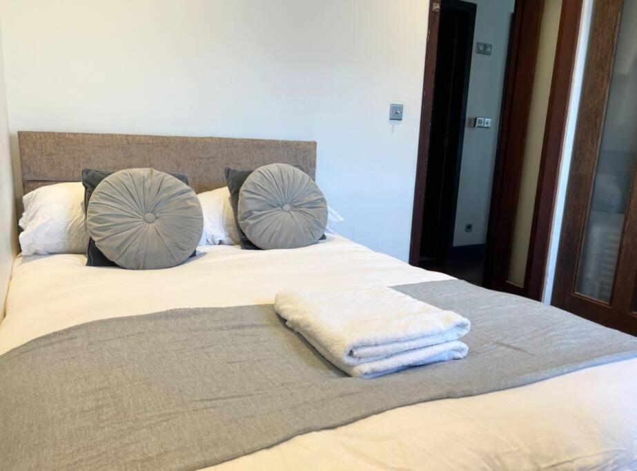 Kensington Heights Apartment London