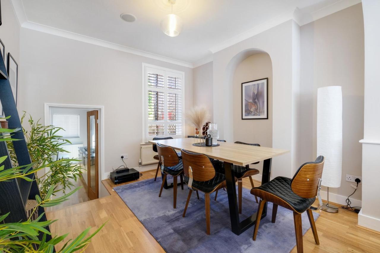 Ferienhaus Luxury 3 Bedroom 2 Bathroom House, Fulham By 360stays *