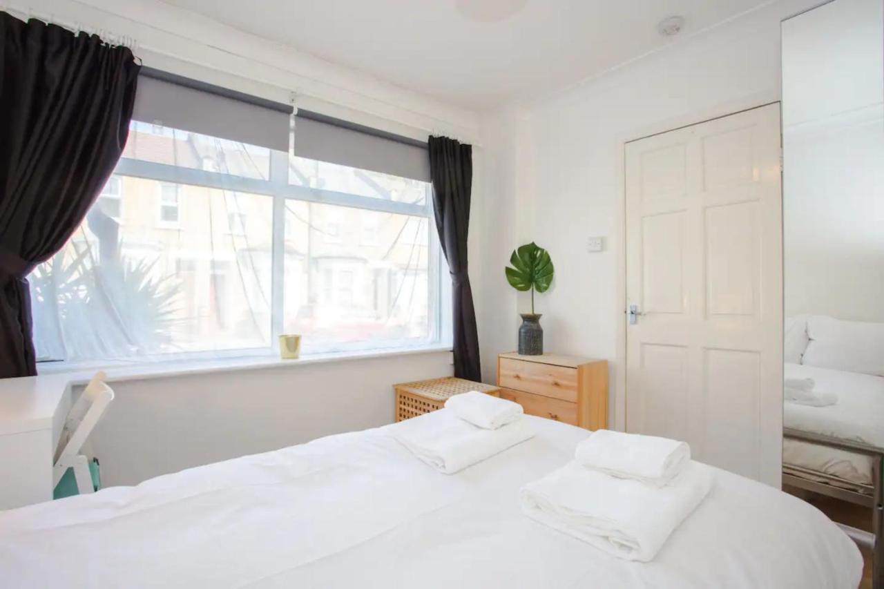 Stylish 4bd House With Private Garden - Stratford Holiday home