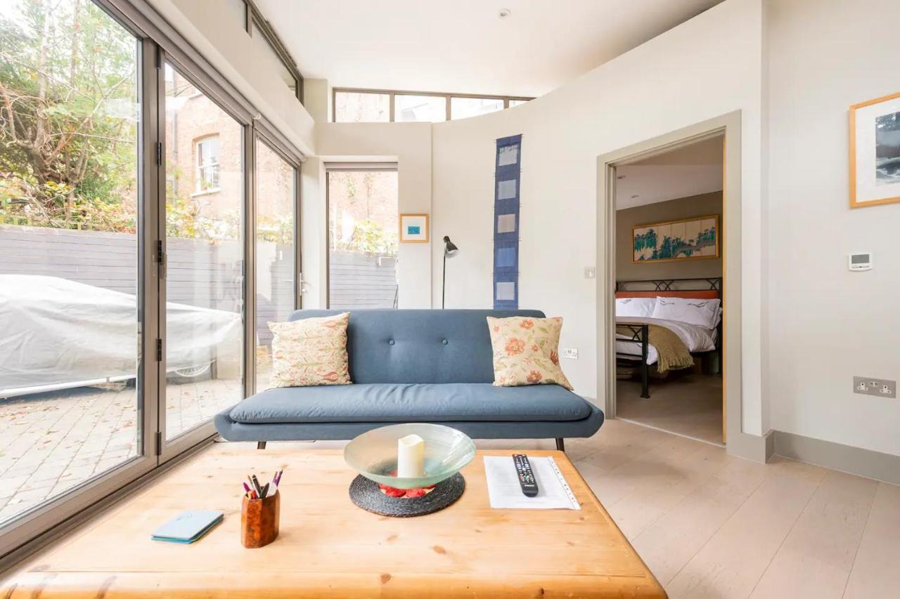 The House - Crouch End *