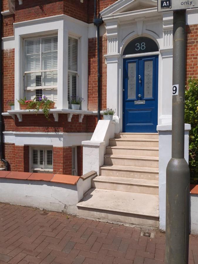 Coronation House Privatunterkunft *