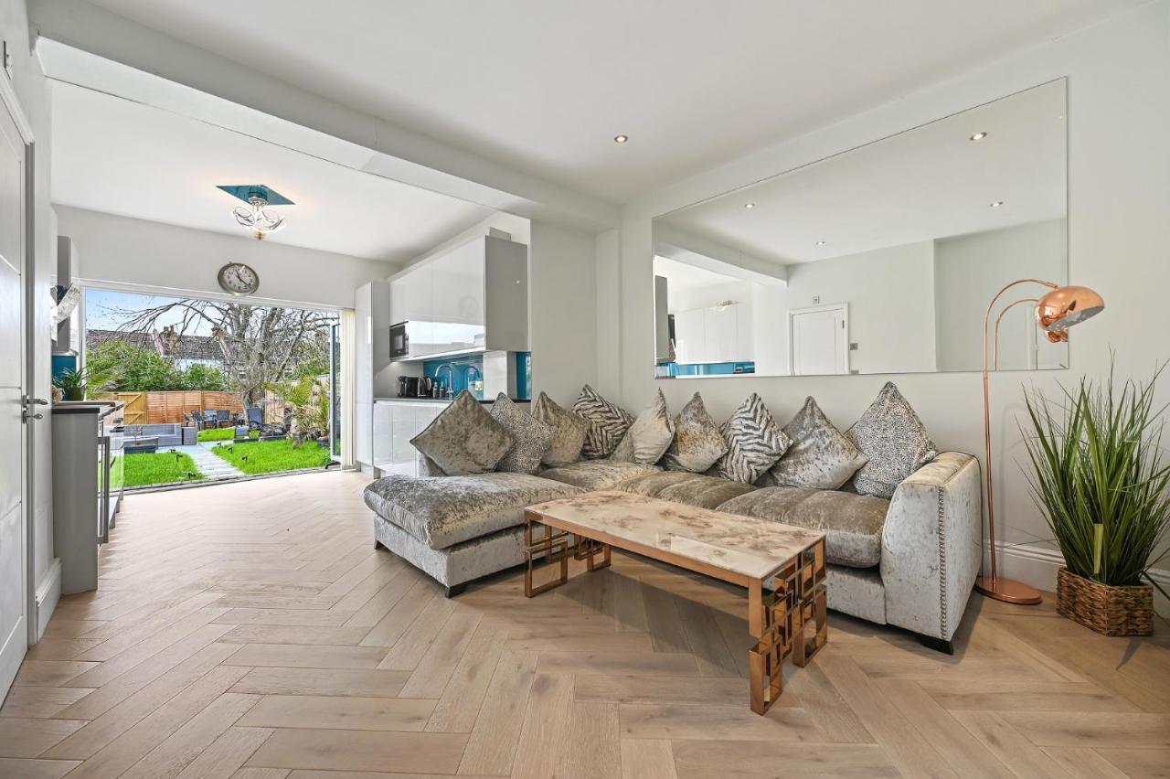 Hébergement de vacances Wembley Luxury Residence- Opulence House *