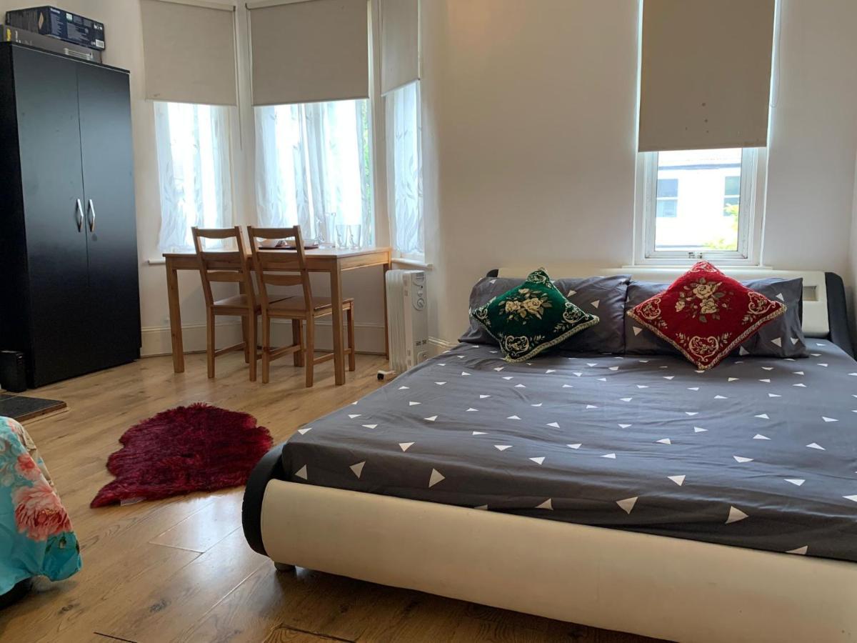 Double Bedroom Near The St Street Rail Station Gasthuis