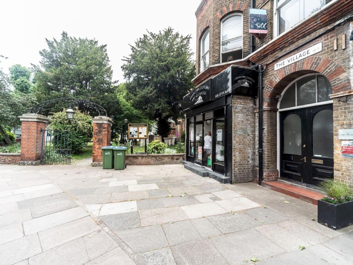 Pass The Keys Rustic And Quirky Flat In Charming Charlton Village Appartement *