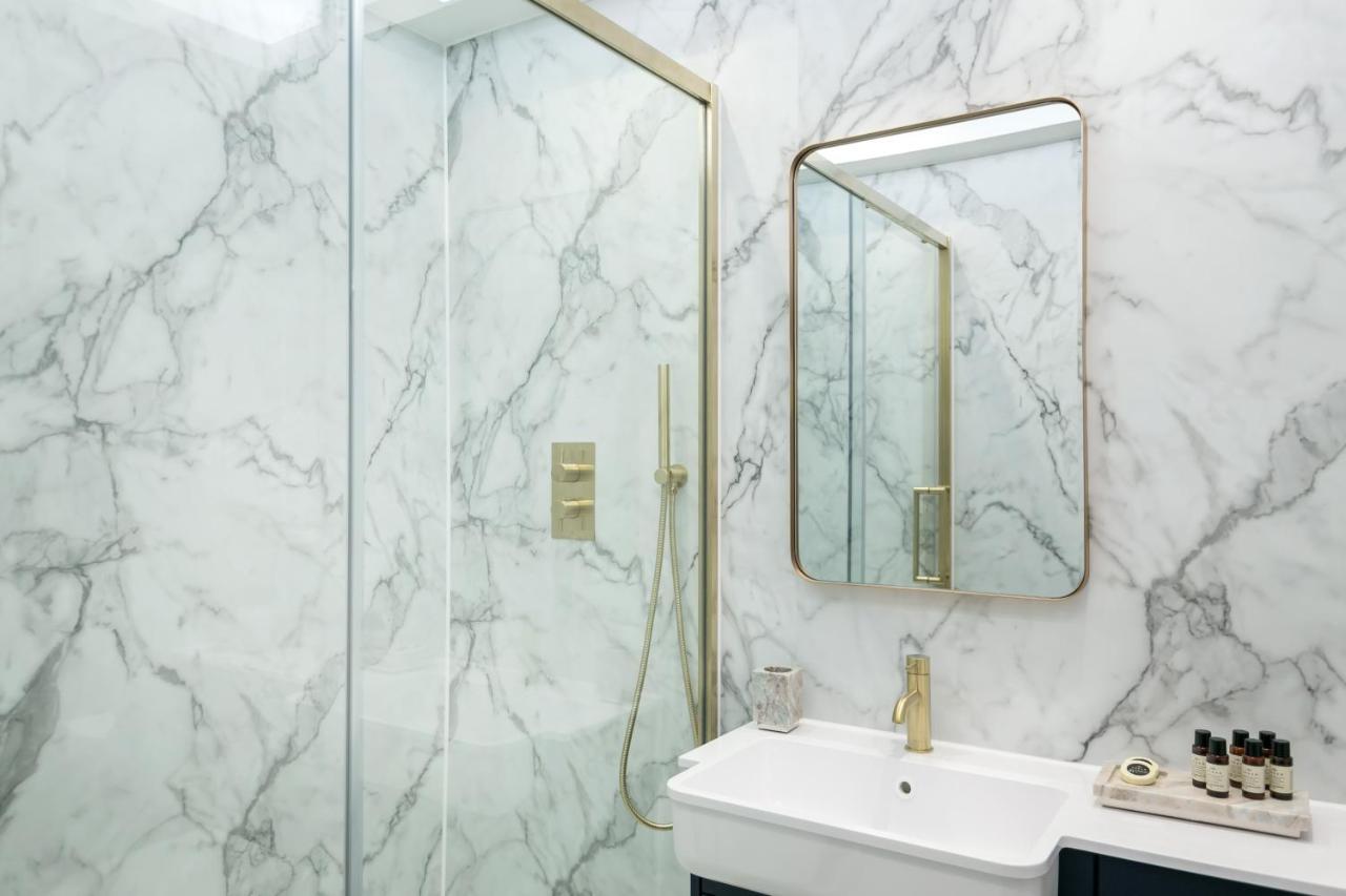 Cozy Elegant In Nevern Square Apartment London